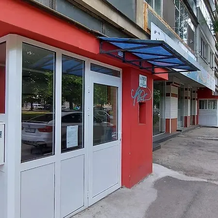 Marvelous Riverside Flat アパート *