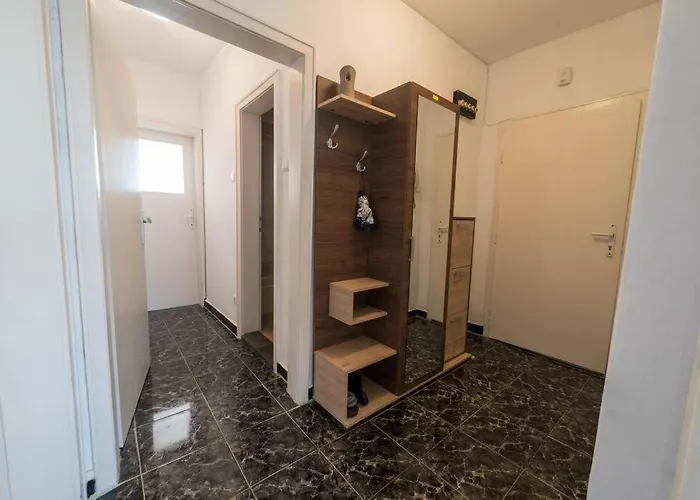 アパート Marvelous Riverside Flat